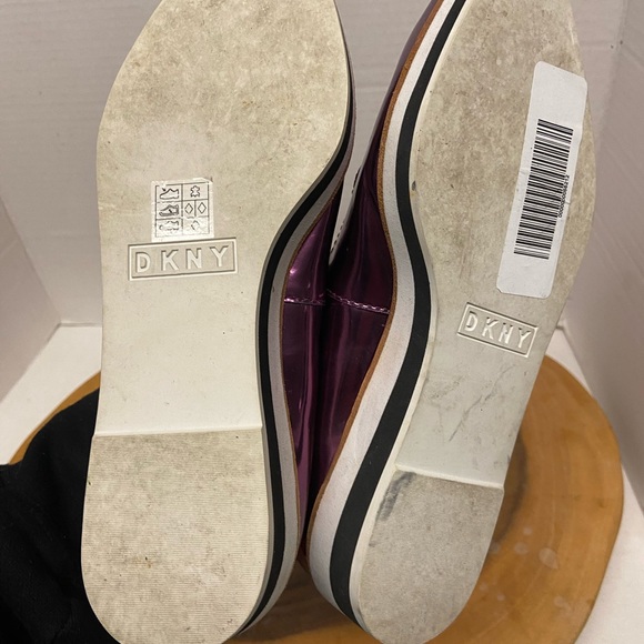 DKNY Metallic Pink Pointed Toe Loafers - Picture 8 of 8